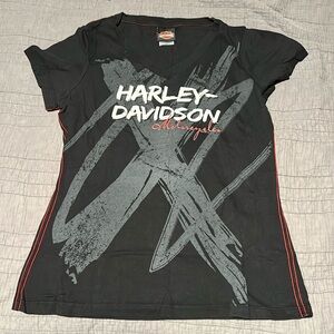 Women’s black with red stitching Harley Davidson shirt